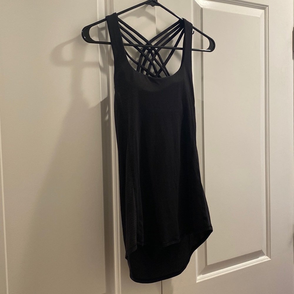 Lululemon black + gold striped flowy low open back tank top -built in sports bra